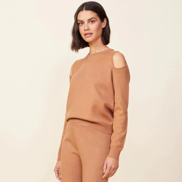 Monrow Supersoft Sweater Knit Cut Out Sweatshirt Open Shoulder Doe Camel Tan S - Picture 1 of 12